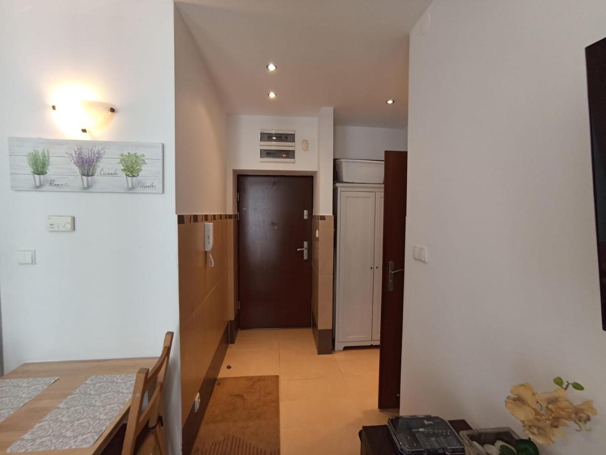 Apartament Wielopole 17 Cracóvia Exterior foto