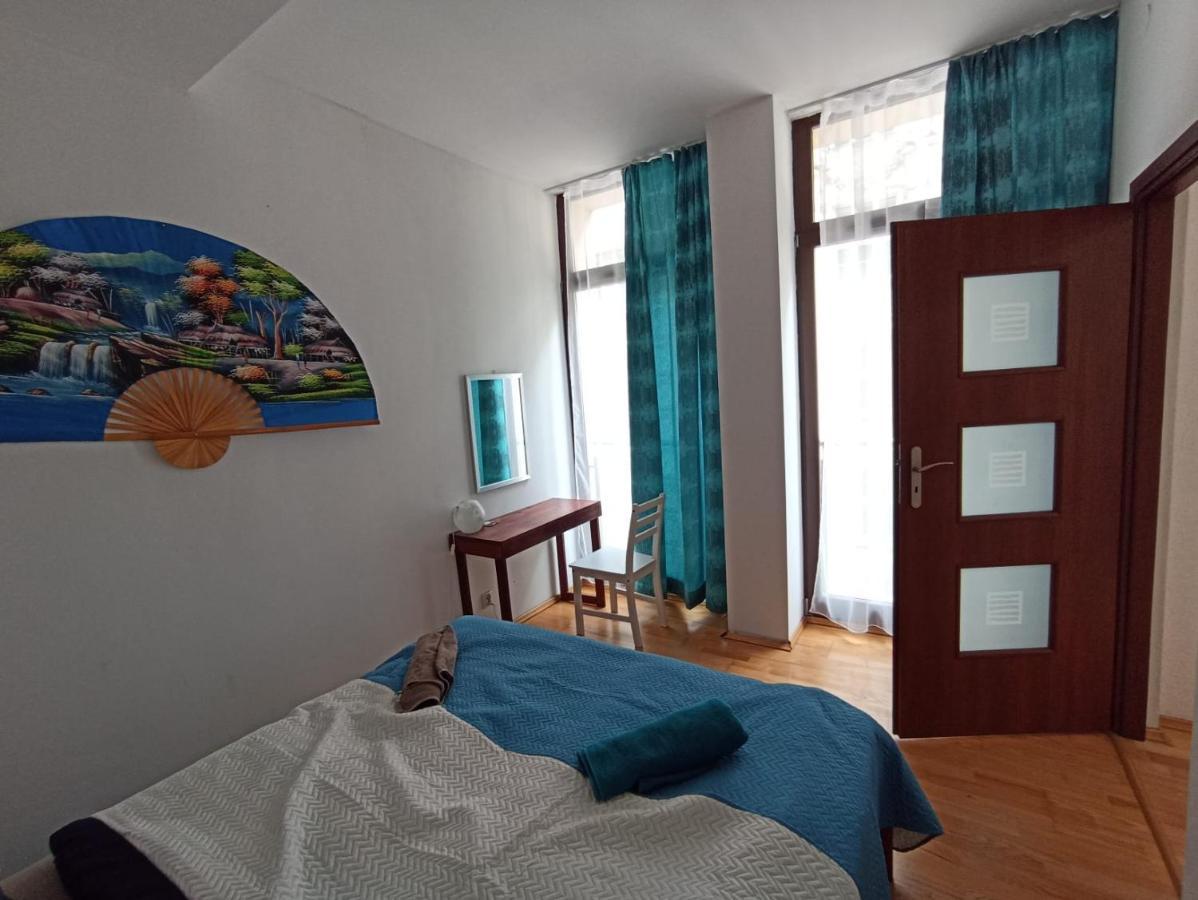 Apartament Wielopole 17 Cracóvia Exterior foto
